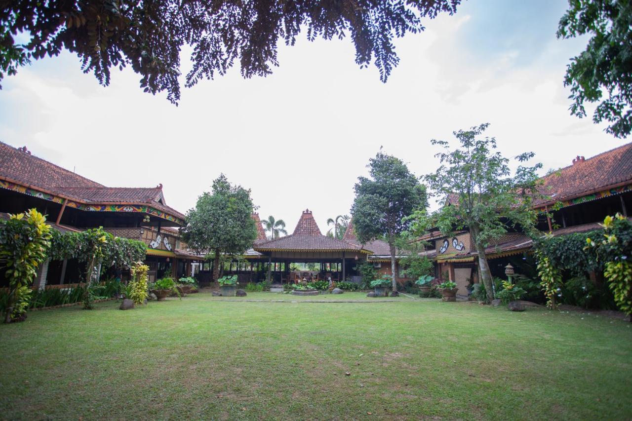 Pondok Tingal Borobudur Magelang Buitenkant foto